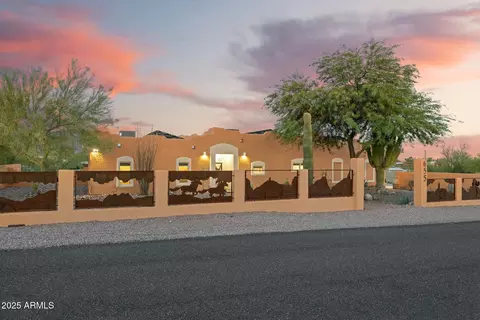Exterior - 655 S Conestoga Rd, Apache Junction, AZ 85119 photo 5 of 16