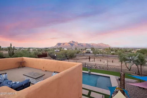 View/Area - 655 S Conestoga Rd, Apache Junction, AZ 85119 photo 3 of 14