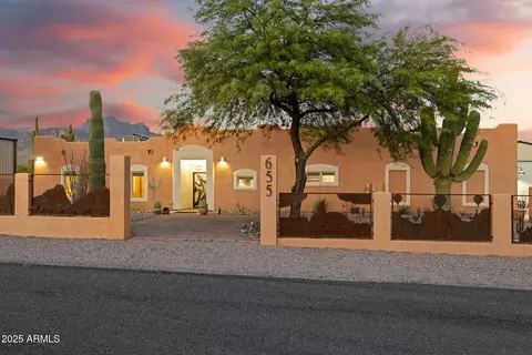 655 S Conestoga Rd, Apache Junction, AZ 85119