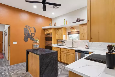 Kitchen - 655 S Conestoga Rd, Apache Junction, AZ 85119 photo 4 of 8