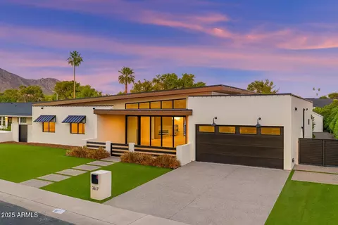 3617 N 47th Pl, Phoenix, AZ 85018