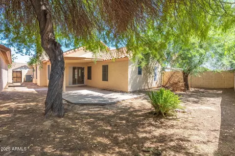 Exterior - 16618 S 32nd Pl, Phoenix, AZ 85048 photo 5 of 7