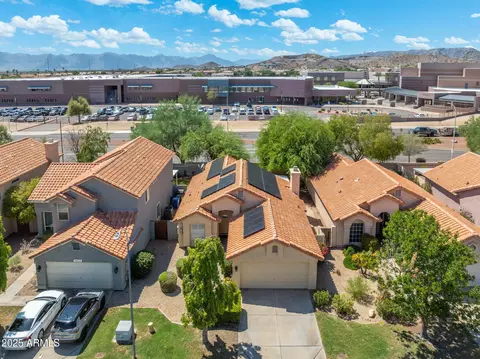 View/Area - 16618 S 32nd Pl, Phoenix, AZ 85048 photo 8 of 9