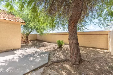 Exterior - 16618 S 32nd Pl, Phoenix, AZ 85048 photo 4 of 7