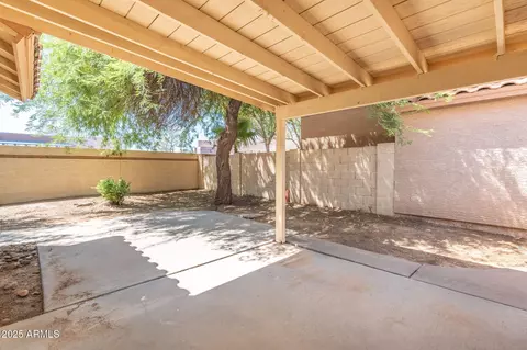 Exterior - 16618 S 32nd Pl, Phoenix, AZ 85048 photo 7 of 7