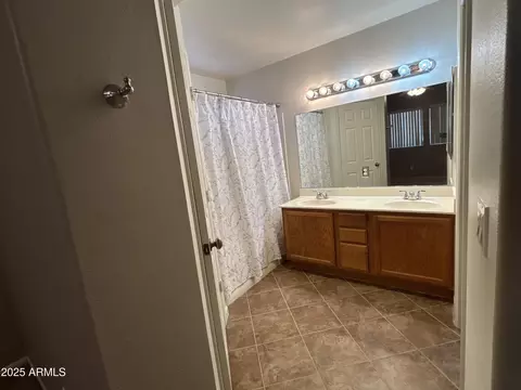 970 W Leah Ln, Gilbert, AZ 85233 photo 12