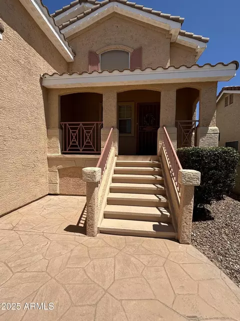 970 W Leah Ln, Gilbert, AZ 85233 photo 3