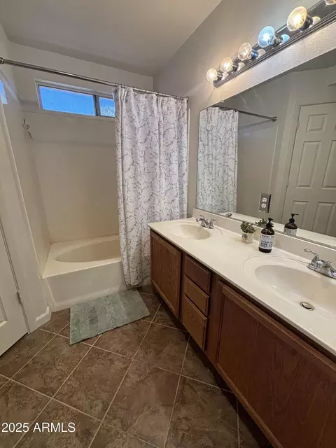 970 W Leah Ln, Gilbert, AZ 85233 photo 13