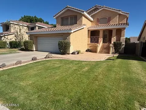 970 W Leah Ln, Gilbert, AZ 85233 photo 2