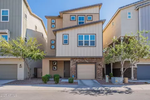 733 W Flintlock Way, Chandler, AZ 85286
