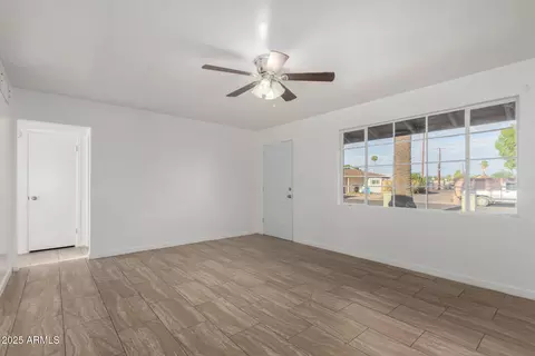 Living - 5632 N 38th Dr, Phoenix, AZ 85019 photo 2 of 3