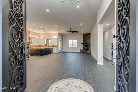 2102 N Corte El Rancho Merlita --, Tucson, AZ 85715