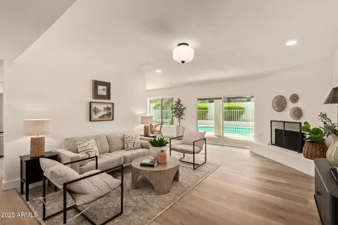 5552 N 77th Pl, Scottsdale, AZ 85250