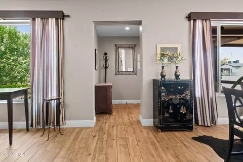 Entry Way - 4130 N 4th Ave, Phoenix, AZ 85013 photo 1 of 4