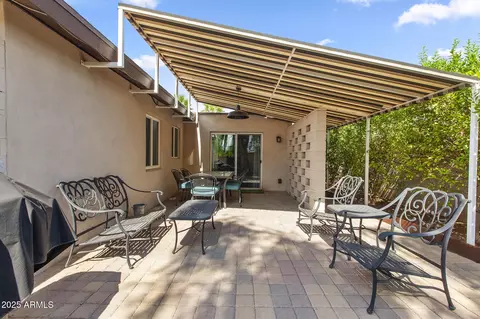 Exterior - 4130 N 4th Ave, Phoenix, AZ 85013 photo 4 of 10