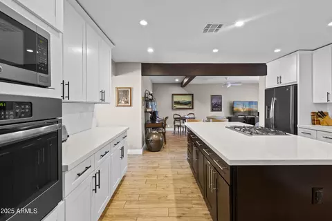 Kitchen - 4130 N 4th Ave, Phoenix, AZ 85013 photo 1 of 9