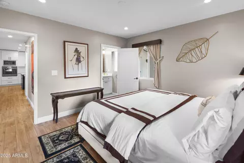 Bedroom - 4130 N 4th Ave, Phoenix, AZ 85013 photo 7 of 8