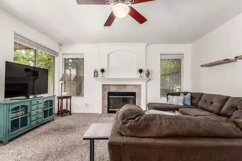 Living - 2859 E Millbrae Ln, Gilbert, AZ 85234 photo 2 of 3