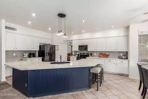 Kitchen - 2859 E Millbrae Ln, Gilbert, AZ 85234 photo 1 of 4