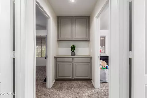 Entry Way - 2859 E Millbrae Ln, Gilbert, AZ 85234 photo 5 of 6