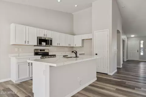 Entry Way - 9745 E Jan Ave, Mesa, AZ 85209 photo 1 of 2