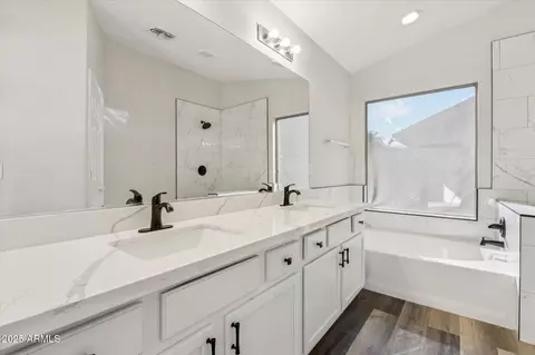Bath - 9745 E Jan Ave, Mesa, AZ 85209 photo 2 of 4