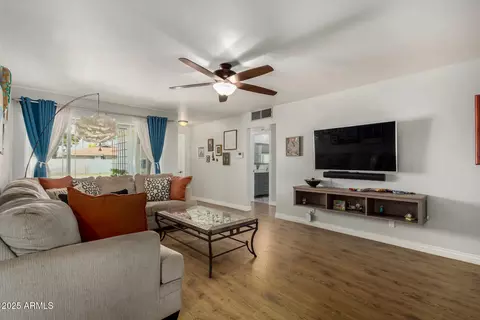3813 E Vernon Ave, Phoenix, AZ 85008 photo 11