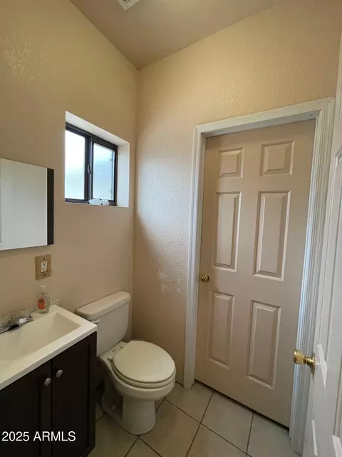 Bath - 506 N Elizabeth Ave, Douglas, AZ 85607 photo 6 of 6