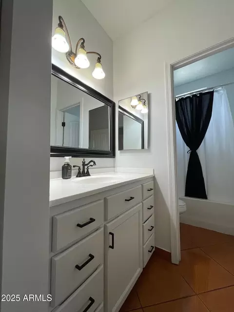 Bath - 506 N Elizabeth Ave, Douglas, AZ 85607 photo 3 of 6