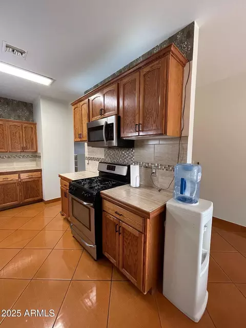 Kitchen - 506 N Elizabeth Ave, Douglas, AZ 85607 photo 4 of 7