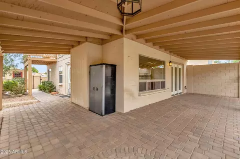 Exterior - 1656 E Bluefield Cir, Phoenix, AZ 85022 photo 8 of 10