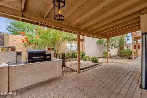 Exterior - 1656 E Bluefield Cir, Phoenix, AZ 85022 photo 7 of 10