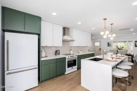 8650 E Roanoke Ave, Scottsdale, AZ 85257