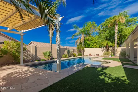 Exterior - 462 E Pinto Dr, Gilbert, AZ 85296 photo 3 of 3