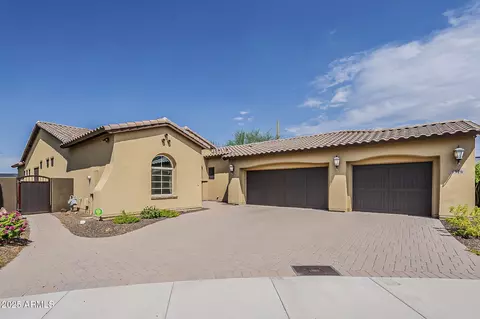 1526 E Hazel Dr, Phoenix, AZ 85042