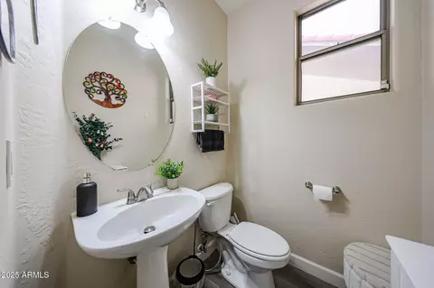 Bath - 4708 N 96th Ln, Phoenix, AZ 85037 photo 1 of 6