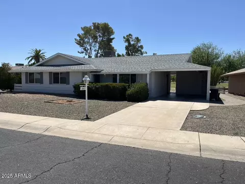 10419 W Snead Dr, Sun City, AZ 85351