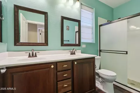Bath - 3336 E Morrison Ranch Pkwy, Gilbert, AZ 85296 photo 2 of 3