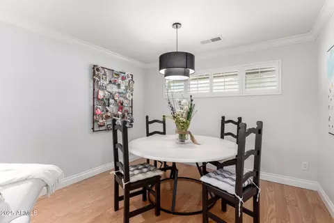 Dining - 333 E Kaler Dr, Phoenix, AZ 85020 photo 1 of 1