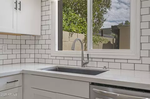 Kitchen - 3878 N 30th St, Phoenix, AZ 85016 photo 4 of 4