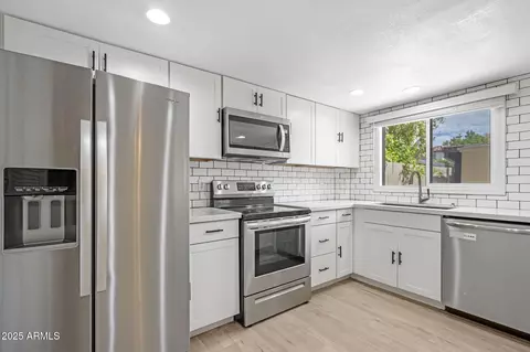 Kitchen - 3878 N 30th St, Phoenix, AZ 85016 photo 1 of 4