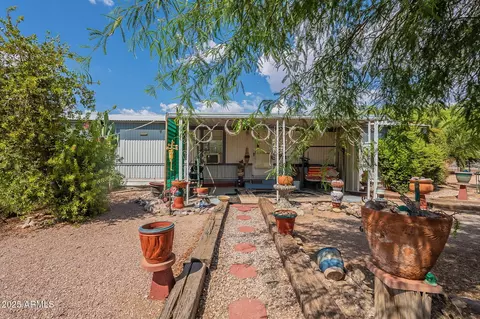 1900 W Running Deer Dr, Queen Valley, AZ 85118