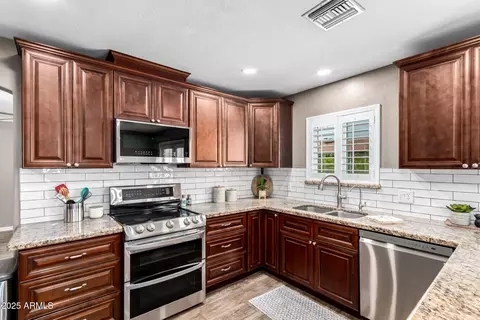 426 E Ingram St, Mesa, AZ 85203 photo 8