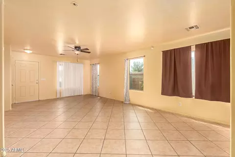 5926 S 16th Dr, Phoenix, AZ 85041 photo 6