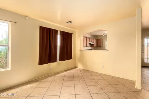 5926 S 16th Dr, Phoenix, AZ 85041 photo 7