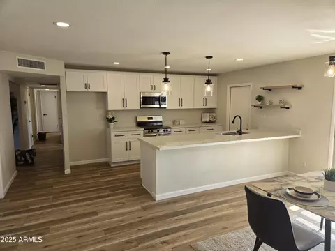 10614 N 32nd Dr, Phoenix, AZ 85029