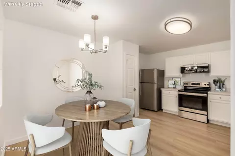 7944 W Napoli St, Phoenix, AZ 85043