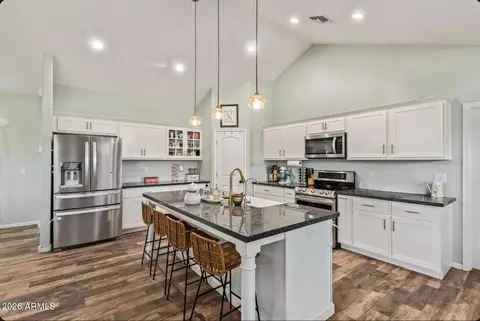 Kitchen - 146 E Whiteley St, Apache Junction, AZ 85119 photo 4 of 5