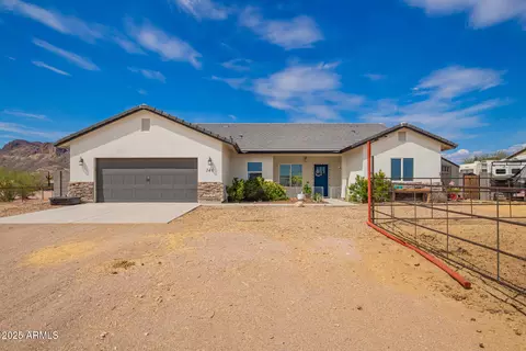 146 E Whiteley St, Apache Junction, AZ 85119
