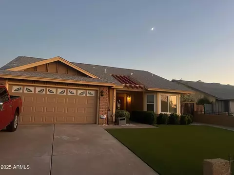 Exterior - 1749 E Saint Charles Ave, Phoenix, AZ 85042 photo 1 of 6